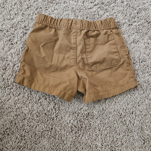 Carters Shorts Bundle - Picture 2 of 9